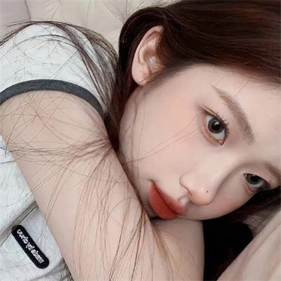 赛马女孩